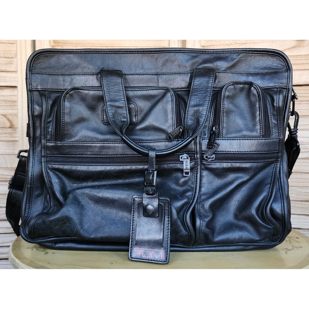 Tumi Black Leather Messenger Travel Commute Bag Large Utility Carry On Retro